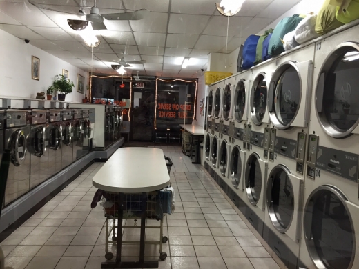 Lucky Mama Laundromat in Queens City, New York, United States - #2 Photo of Point of interest, Establishment, Laundry