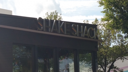 Shake Shack in Paramus City, New Jersey, United States - #4 Photo of Restaurant, Food, Point of interest, Establishment