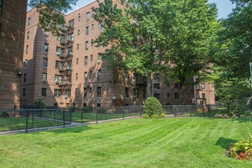 River Hill Gardens in Bronx City, New York, United States - #1 Photo of Point of interest, Establishment