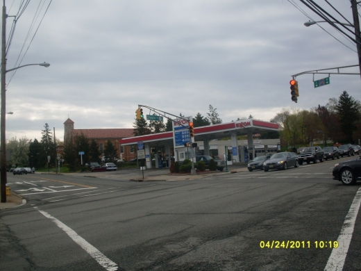 Photo by <br />
<b>Notice</b>:  Undefined index: user in <b>/home/www/activeuser/data/www/vaplace.com/core/views/default/photos.php</b> on line <b>128</b><br />
. Picture for Exxon in Cedar Grove City, New Jersey, United States - Food, Point of interest, Establishment, Store, Convenience store, Car repair
