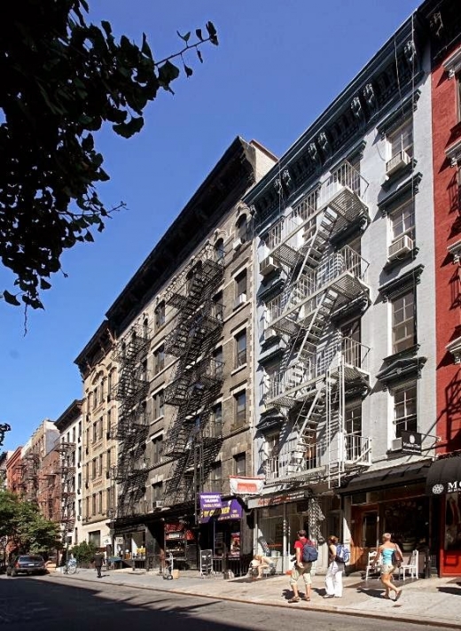 Sullivan Mews in New York City, New York, United States - #2 Photo of Point of interest, Establishment, Real estate agency