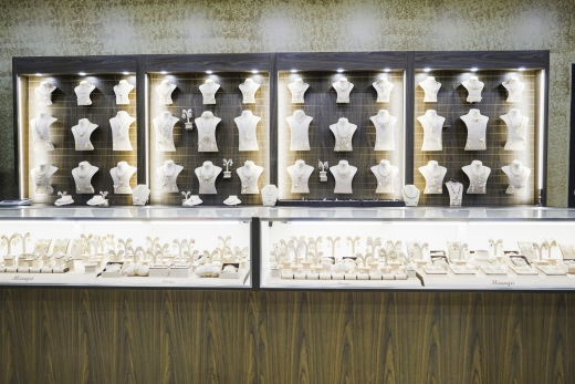 Maaya Fine Jewels in Woodbridge Township City, New Jersey, United States - #4 Photo of Point of interest, Establishment, Store, Jewelry store