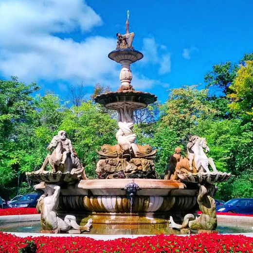 Photo by DoRiS chow for Rockefeller Fountain