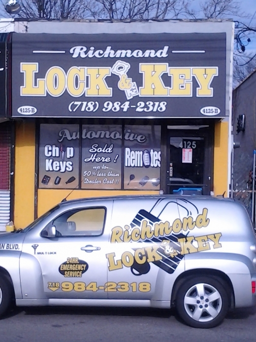 Richmond Lock and Key - Locksmith Staten Island in Staten Island City, New York, United States - #3 Photo of Point of interest, Establishment, Store, Locksmith