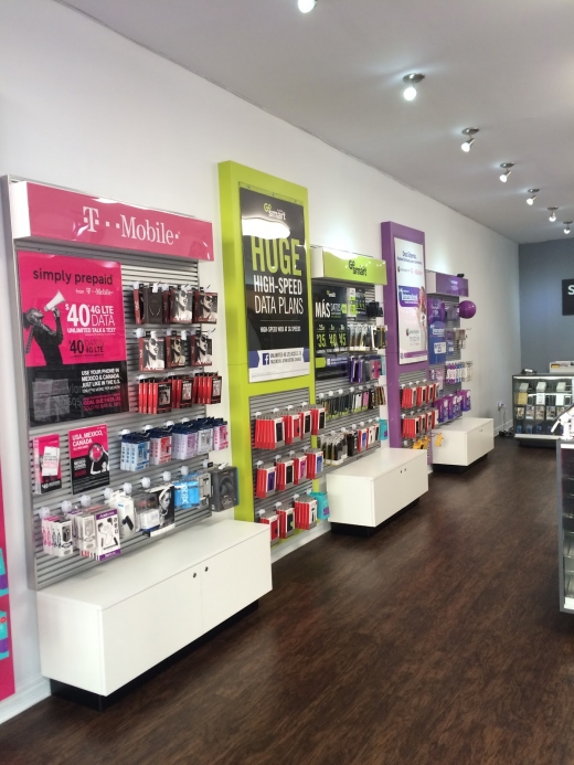 T-Mobile Myrtle Ave -Simply Prepaid in Kings County City, New York, United States - #3 Photo of Point of interest, Establishment, Store, Electronics store