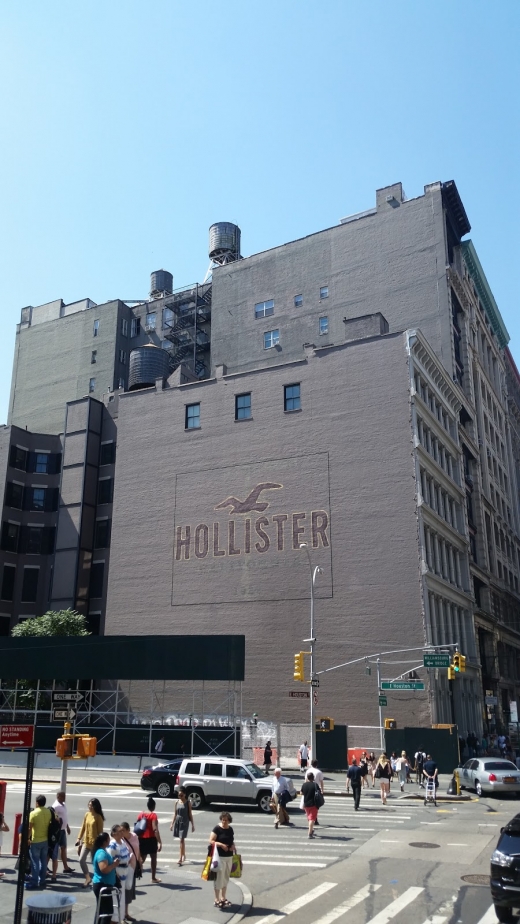 Hollister Co. in New York City, New York, United States - #3 Photo of Point of interest, Establishment, Store, Clothing store