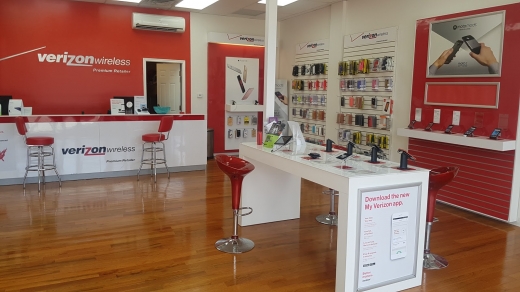 HotSpot Verizon Wireless in Great Neck City, New York, United States - #1 Photo of Point of interest, Establishment, Store