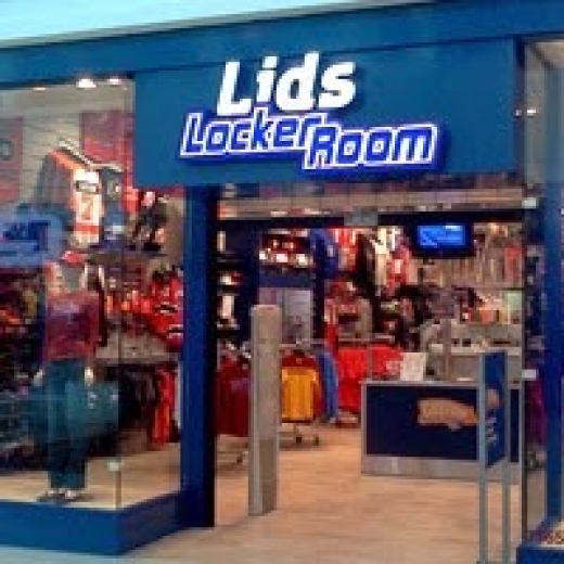 Lids Locker Room in Staten Island City, New York, United States - #1 Photo of Point of interest, Establishment, Store, Clothing store