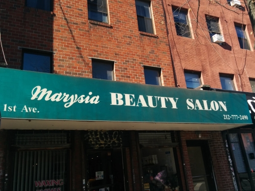 Photo by Christopher Jenness for Marysia Beauty Salon