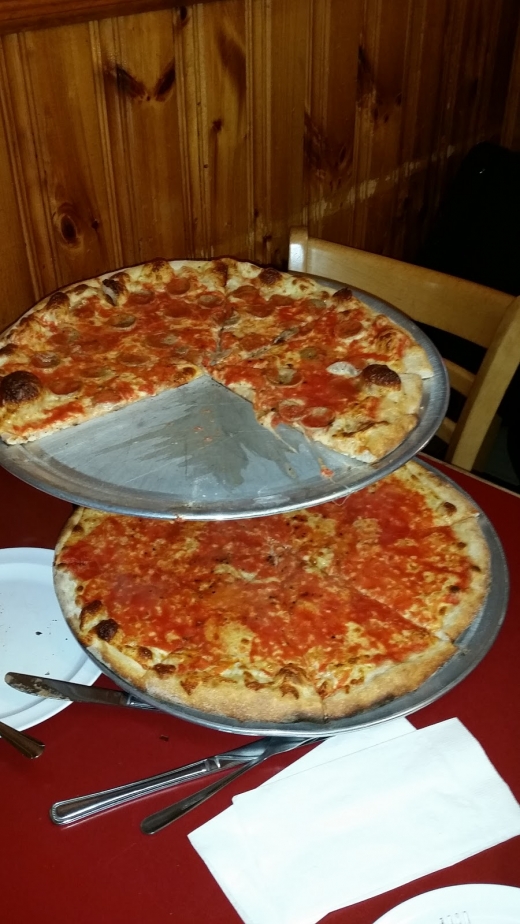 Johnny's Pizzeria in Mount Vernon City, New York, United States - #1 Photo of Restaurant, Food, Point of interest, Establishment