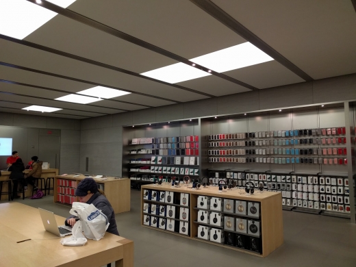 Apple Store in New York City, New York, United States - #3 Photo of Point of interest, Establishment, Store, Electronics store