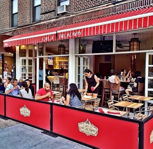 Cafe De Broadway in New York City, New York, United States - #1 Photo of Restaurant, Food, Point of interest, Establishment, Bar, Night club