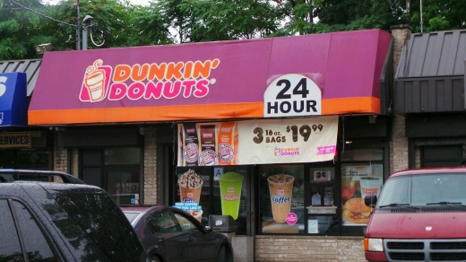 Dunkin' Donuts in Staten Island City, New York, United States - #1 Photo of Restaurant, Food, Point of interest, Establishment, Store, Cafe, Bar, Bakery