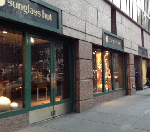 Sunglass Hut in New York City, New York, United States - #4 Photo of Point of interest, Establishment, Store, Shopping mall