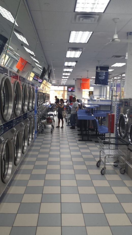 Photo by <br />
<b>Notice</b>:  Undefined index: user in <b>/home/www/activeuser/data/www/vaplace.com/core/views/default/photos.php</b> on line <b>128</b><br />
. Picture for RICHMOND EXPRESS LAUNDROMAT in Richmond City, New York, United States - Point of interest, Establishment, Laundry