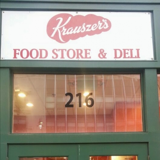 Krauser // Krispy Krunchy Chicken in Newark City, New Jersey, United States - #1 Photo of Food, Point of interest, Establishment, Store, Convenience store