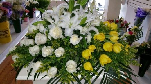 Photo by <br />
<b>Notice</b>:  Undefined index: user in <b>/home/www/activeuser/data/www/vaplace.com/core/views/default/photos.php</b> on line <b>128</b><br />
. Picture for Guias Y Angeles Flower Shop in Kings County City, New York, United States - Point of interest, Establishment, Store, Florist