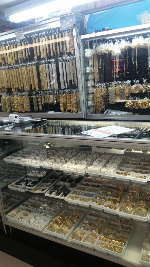 Jollies Jewelry & hookah in New York City, New York, United States - #3 Photo of Point of interest, Establishment, Store, Jewelry store