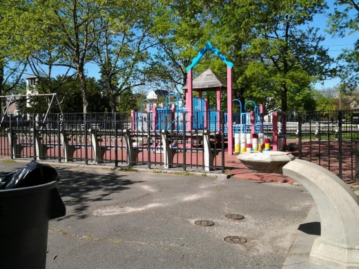 Manhattan Beach Park in Brooklyn City, New York, United States - #3 Photo of Point of interest, Establishment, Park