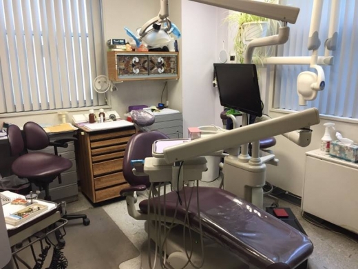 Neil Rosner DDS in Queens City, New York, United States - #2 Photo of Point of interest, Establishment, Health, Dentist