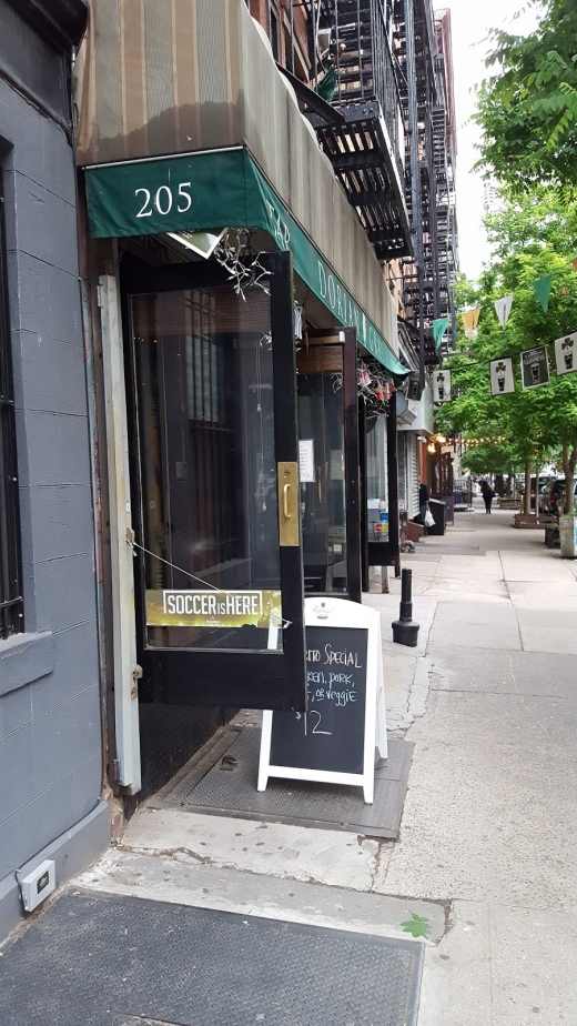 Dorian Gray in New York City, New York, United States - #4 Photo of Restaurant, Food, Point of interest, Establishment, Bar