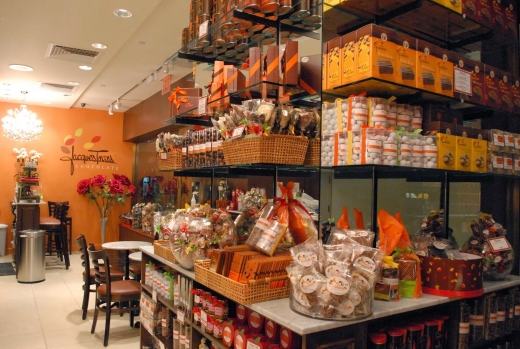 Jacques Torres Chocolate in New York City, New York, United States - #4 Photo of Restaurant, Food, Point of interest, Establishment, Store, Cafe, Bakery