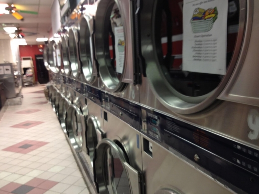 Jericho Laundromat in Mineola City, New York, United States - #4 Photo of Point of interest, Establishment, Laundry