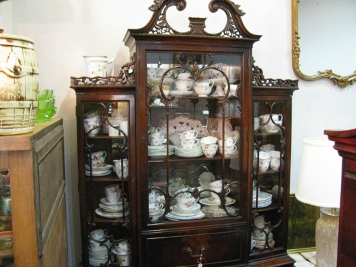 Photo by <br />
<b>Notice</b>:  Undefined index: user in <b>/home/www/activeuser/data/www/vaplace.com/core/views/default/photos.php</b> on line <b>128</b><br />
. Picture for J & J Antiques in Montclair City, New Jersey, United States - Point of interest, Establishment, Store