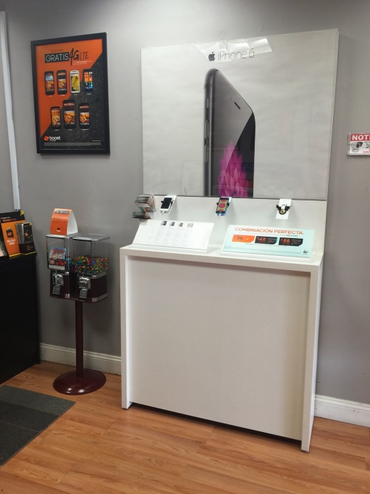 Boostmobile On The Avenue in Paterson City, New Jersey, United States - #3 Photo of Point of interest, Establishment, Store