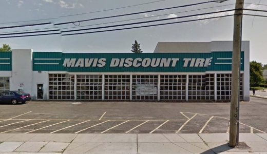 Mavis Discount Tire in New Hyde Park City, New York, United States - #2 Photo of Point of interest, Establishment, Store, Car repair