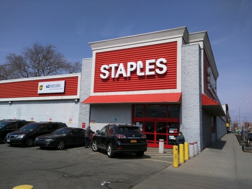 Staples in Kings County City, New York, United States - #1 Photo of Point of interest, Establishment, Store, Home goods store, Electronics store, Furniture store