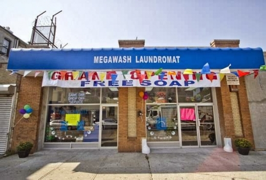 Photo by <br />
<b>Notice</b>:  Undefined index: user in <b>/home/www/activeuser/data/www/vaplace.com/core/views/default/photos.php</b> on line <b>128</b><br />
. Picture for Gates Megawash Laundromat in Queens City, New York, United States - Point of interest, Establishment, Laundry