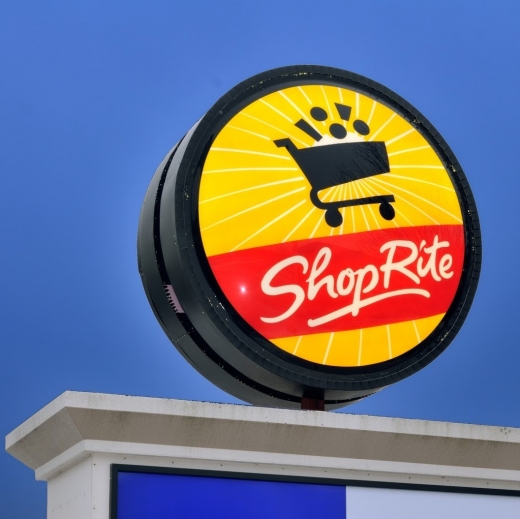 ShopRite Plaza in New Rochelle City, New York, United States - #1 Photo of Restaurant, Food, Point of interest, Establishment, Store, Grocery or supermarket, Shopping mall