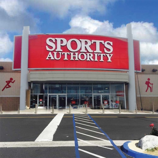 Sports Authority Sporting Goods in Woodside City, New York, United States - #1 Photo of Point of interest, Establishment, Store, Clothing store