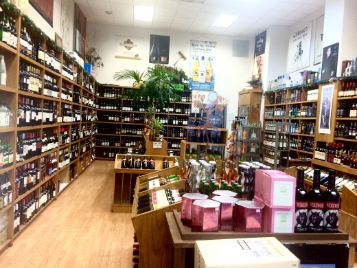 Photo by <br />
<b>Notice</b>:  Undefined index: user in <b>/home/www/activeuser/data/www/vaplace.com/core/views/default/photos.php</b> on line <b>128</b><br />
. Picture for 54 Wine & Spirits in New York City, New York, United States - Point of interest, Establishment, Store, Liquor store