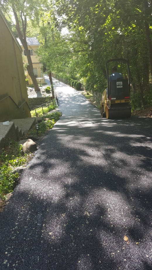 Photo by <br />
<b>Notice</b>:  Undefined index: user in <b>/home/www/activeuser/data/www/vaplace.com/core/views/default/photos.php</b> on line <b>128</b><br />
. Picture for EMS Paving Corp in Mount Vernon City, New York, United States - Point of interest, Establishment, General contractor