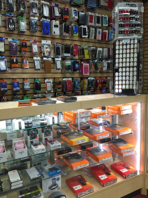 A&M Wireless in Bronx City, New York, United States - #2 Photo of Point of interest, Establishment, Store