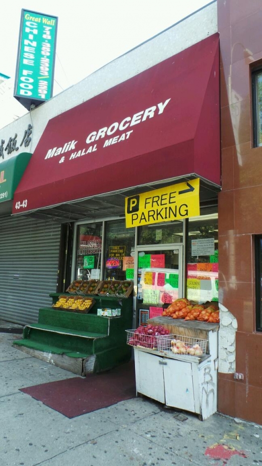 Photo by Walkereighteen NYC for Malik Grocery & Halal Meat