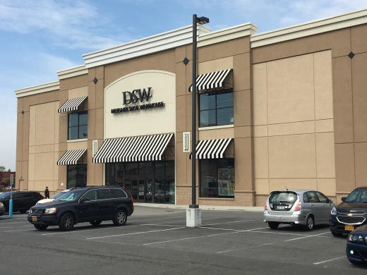 DSW Designer Shoe Warehouse in Bronx City, New York, United States - #1 Photo of Point of interest, Establishment, Store, Jewelry store, Shoe store