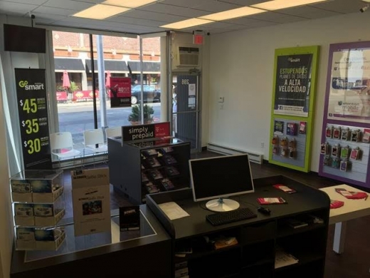 T-Mobile Simply Prepaid in Hackensack City, New Jersey, United States - #2 Photo of Point of interest, Establishment, Store