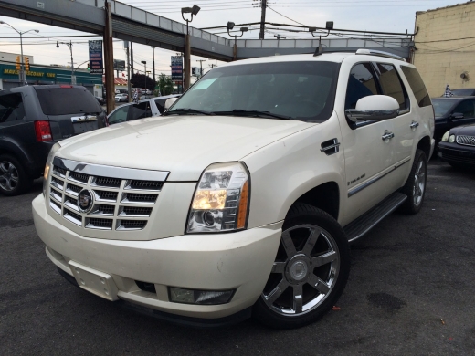 Apex Auto Dealers Inc in Bronx City, New York, United States - #2 Photo of Point of interest, Establishment, Car dealer, Store