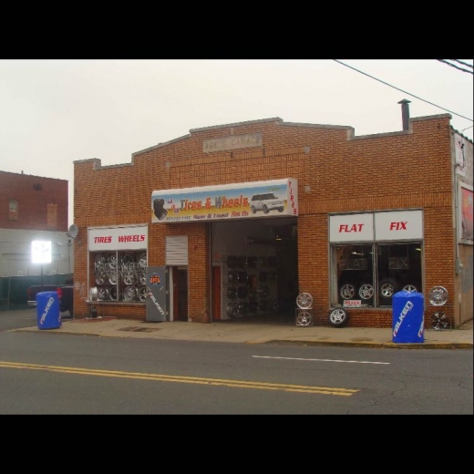 J & J Tires & Wheels in Lodi City, New Jersey, United States - #3 Photo of Point of interest, Establishment, Store, Car repair