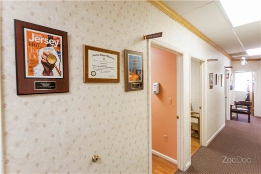 Michael Weiss, MD: Cardiology and Internal Medicine Doctors Office in Clifton City, New Jersey, United States - #2 Photo of Point of interest, Establishment, Health, Doctor