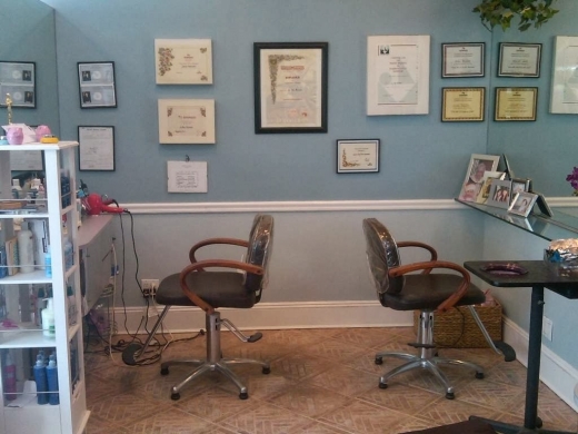 January's Salon in Locust Valley City, New York, United States - #2 Photo of Point of interest, Establishment, Beauty salon, Hair care
