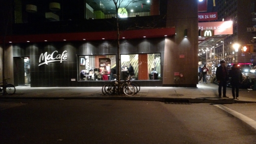McDonald's in New York City, New York, United States - #1 Photo of Restaurant, Food, Point of interest, Establishment