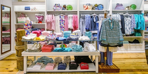 Vineyard Vines in Manhasset City, New York, United States - #4 Photo of Point of interest, Establishment, Store, Clothing store