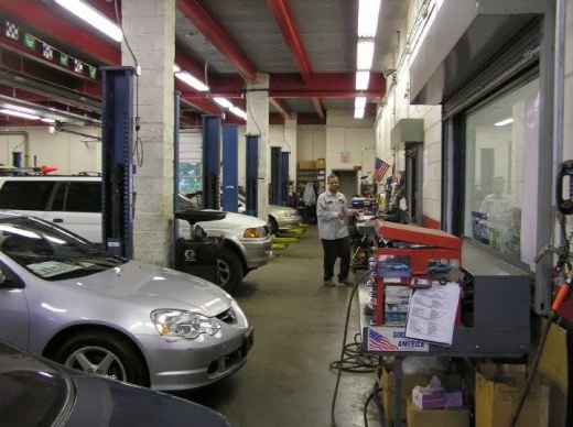 Photo by <br />
<b>Notice</b>:  Undefined index: user in <b>/home/www/activeuser/data/www/vaplace.com/core/views/default/photos.php</b> on line <b>128</b><br />
. Picture for Valvoline oil change in Yonkers City, New York, United States - Point of interest, Establishment, Store, Car repair