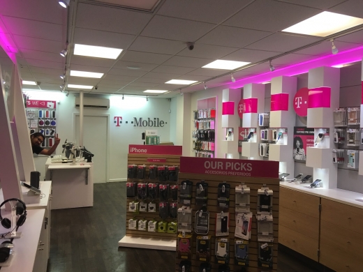 T-Mobile Astoria in Queens City, New York, United States - #4 Photo of Point of interest, Establishment, Store