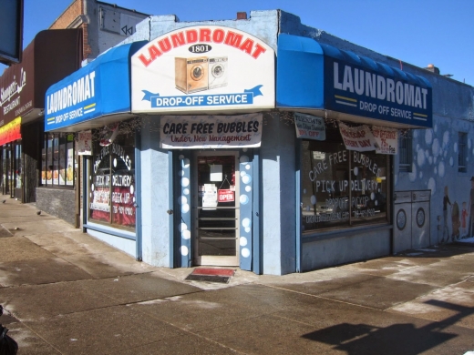 Care Free Bubbles Laundromat in Bronx City, New York, United States - #1 Photo of Point of interest, Establishment, Laundry