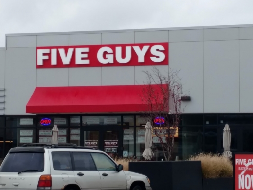 Five Guys Burgers and Fries in Bronx City, New York, United States - #1 Photo of Restaurant, Food, Point of interest, Establishment, Meal takeaway